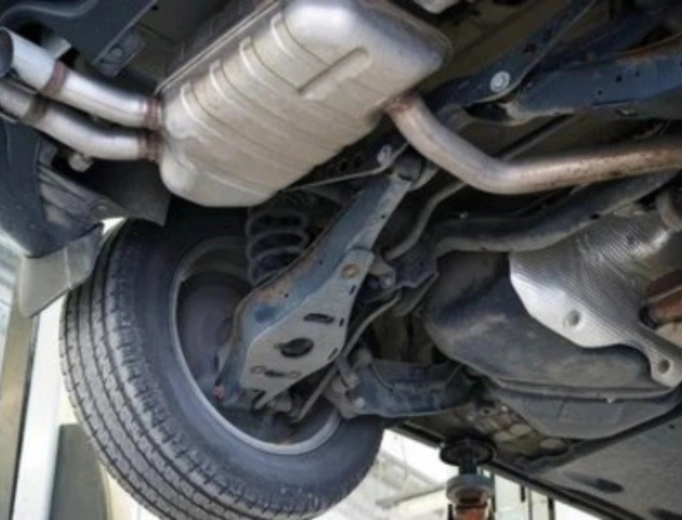 Silencer Exhaust Repair & Fixing in Dubai | Expert Service